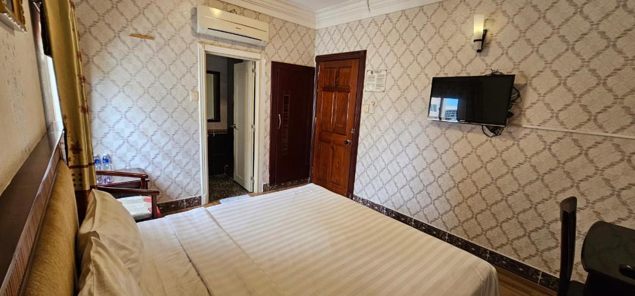 Cosmo Central Hotel Ho Chi Minh מראה חיצוני תמונה