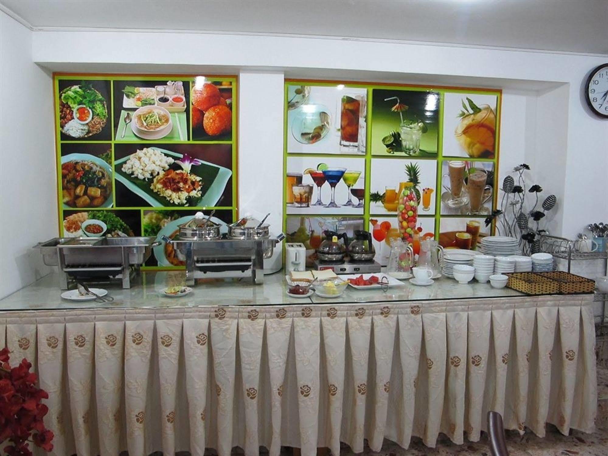 Cosmo Central Hotel Ho Chi Minh מראה חיצוני תמונה