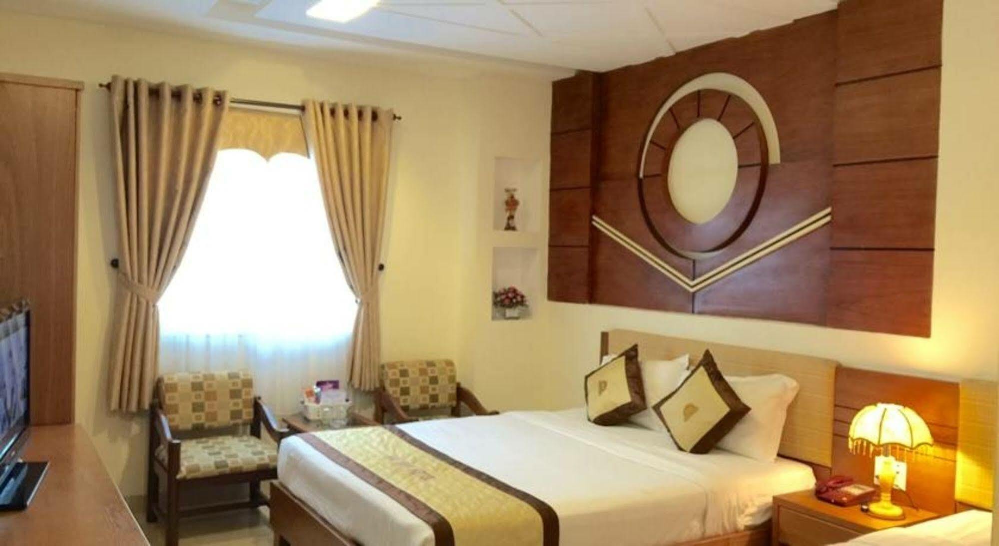 Cosmo Central Hotel Ho Chi Minh מראה חיצוני תמונה